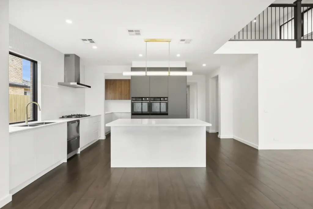 1 elaine crt bentleigh east kitchen