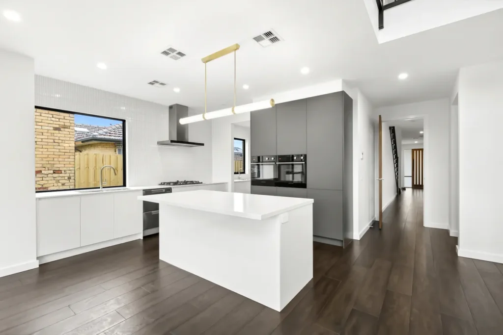 1 elaine crt bentleigh east kitchen 3