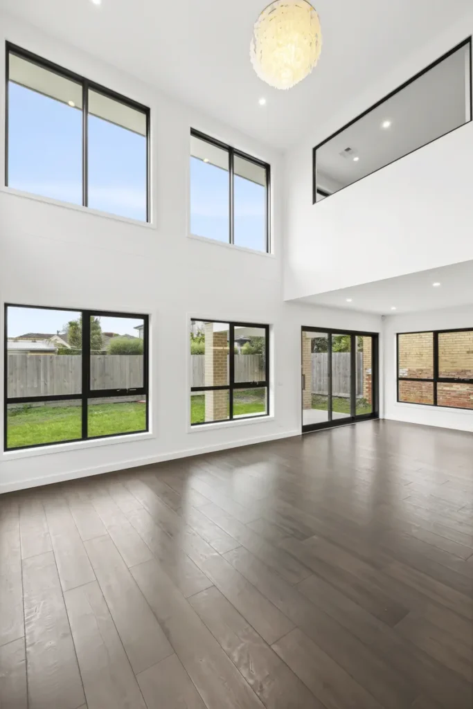 1 elaine crt bentleigh east living 2