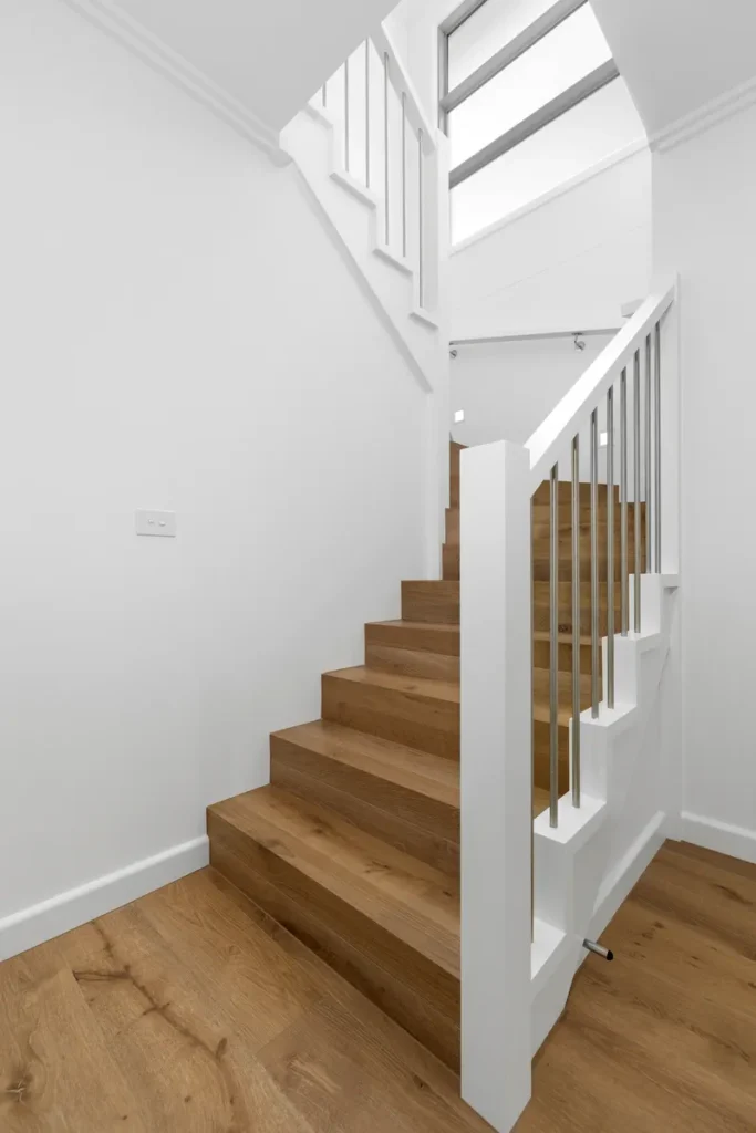 573 balcombe road stair