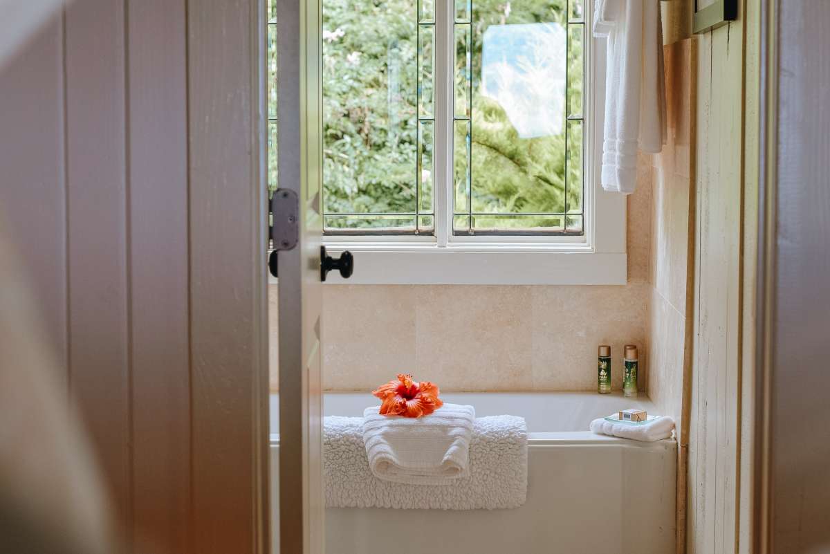 can homeowners waterproof their bathrooms (3)