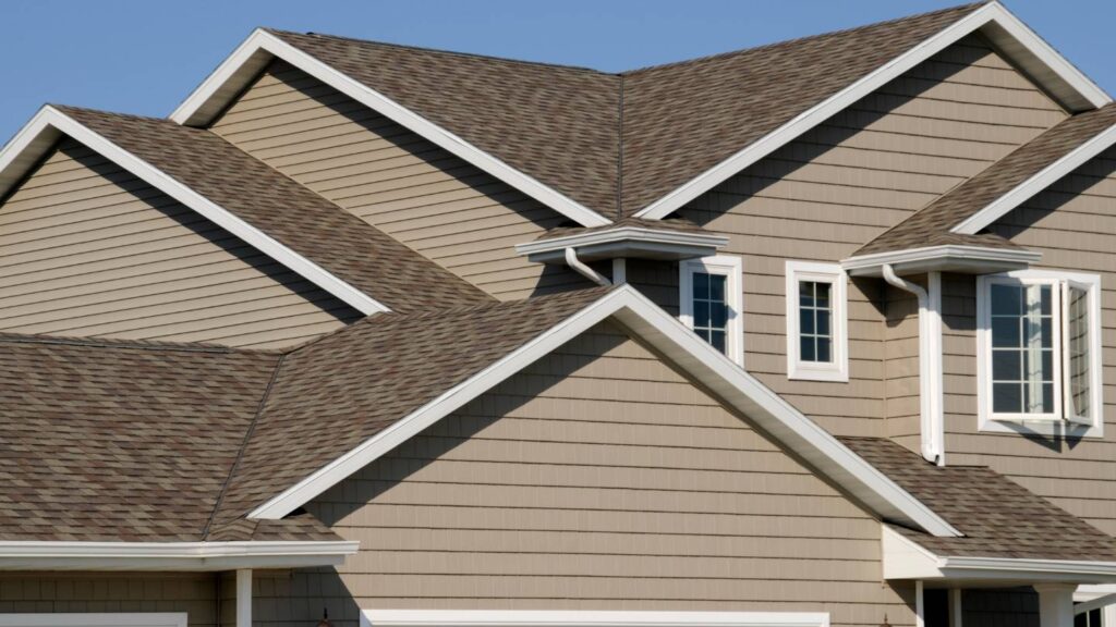 exploring different siding options for your custom home