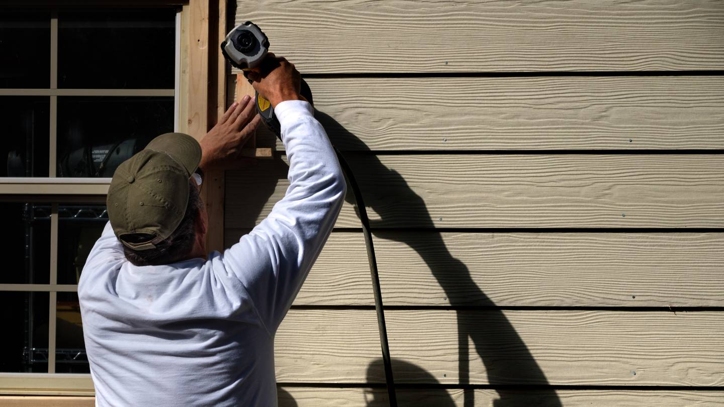 exploring different siding options for your custom home 2